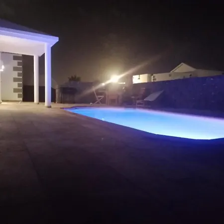 Luxury 4 Bed Central Playa Blanca Villa