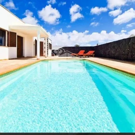 Luxury 4 Bed Central Playa Blanca * Playa Blanca (Lanzarote)
